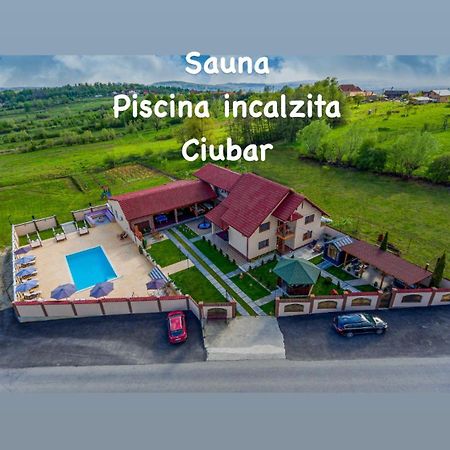 Pensiunea Adrian Novaci-Străini 외부 사진